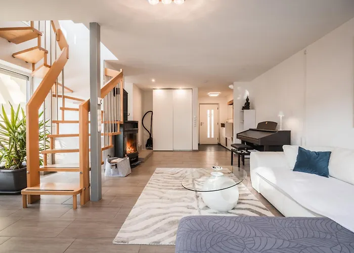 Alpennest アパート *